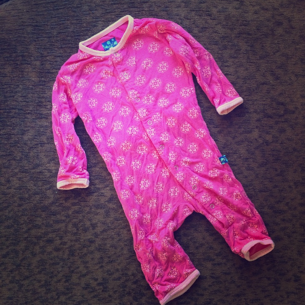 KicKee Pants Size Newborn footless romper. GUC
